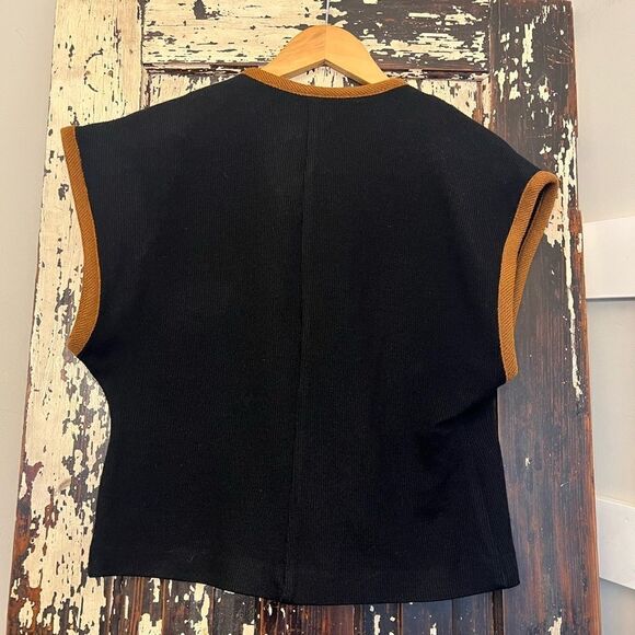 Vintage JEFFREY & DARA 1980s embroidered floral a double Breast sweater vest. - Picture 2 of 7